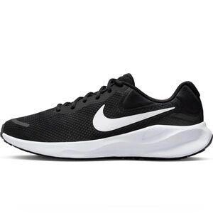 NEW Nike Revolution 7 Men Running Shoes Black White FB2207- 001 9-12